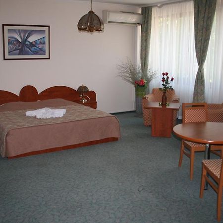 Hotel Nicol Plovdiv Exterior foto